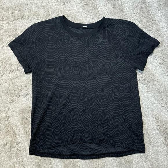 Lululemon Train To Be Short Sleeve - Picture 4 of 5